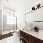 아파트 Elegant Designer 2br In Balluta Building *