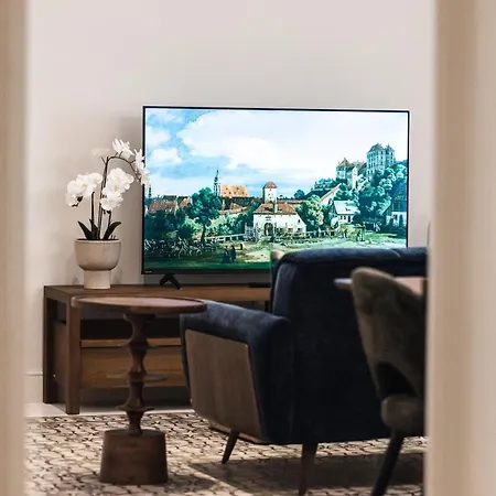Elegant Designer 2br In Balluta Building *