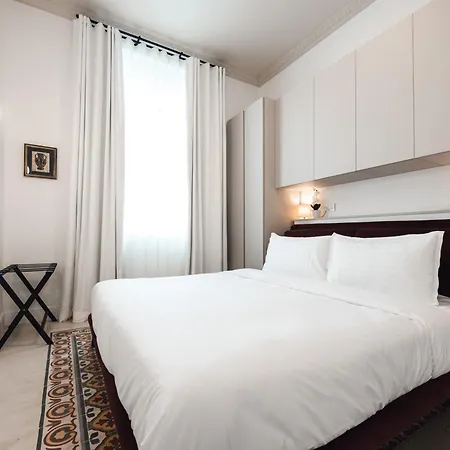 Elegant Designer 2br In Balluta Building *