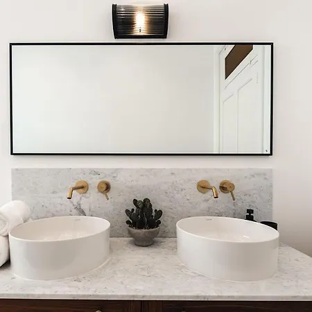 Elegant Designer 2br In Balluta Building *