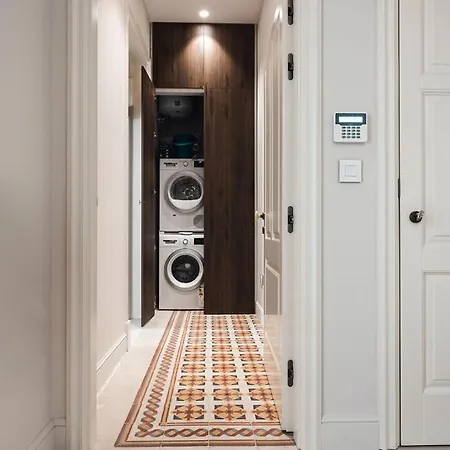 Elegant Designer 2br In Balluta Building Διαμέρισμα